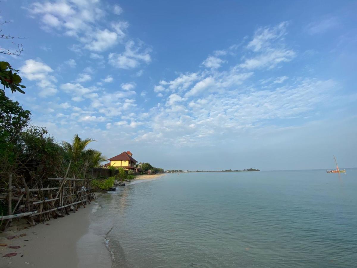 Omah Laut Bondo Jepara - By The Beach, Direct View Of The Sea, Great Base For Water Sports Margokerto Kültér fotó