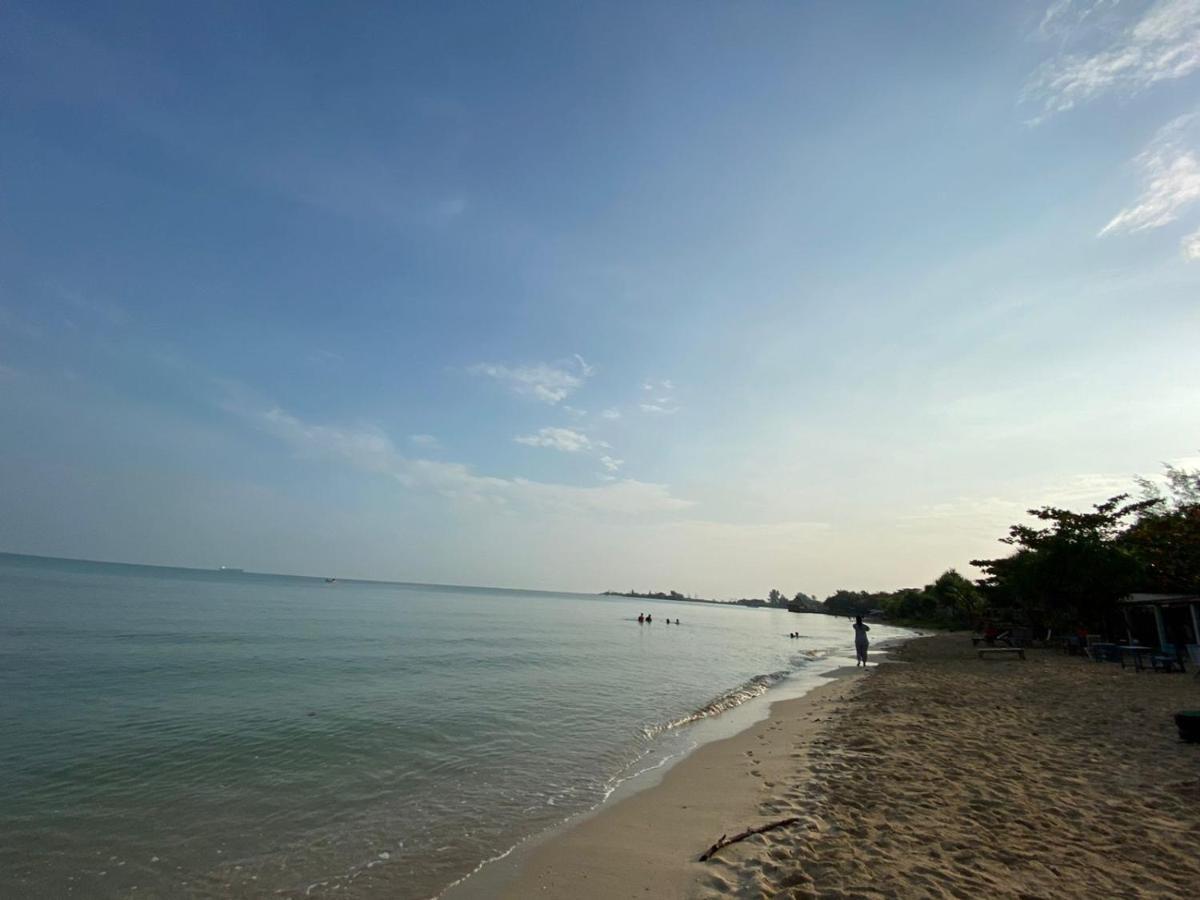 Omah Laut Bondo Jepara - By The Beach, Direct View Of The Sea, Great Base For Water Sports Margokerto Kültér fotó