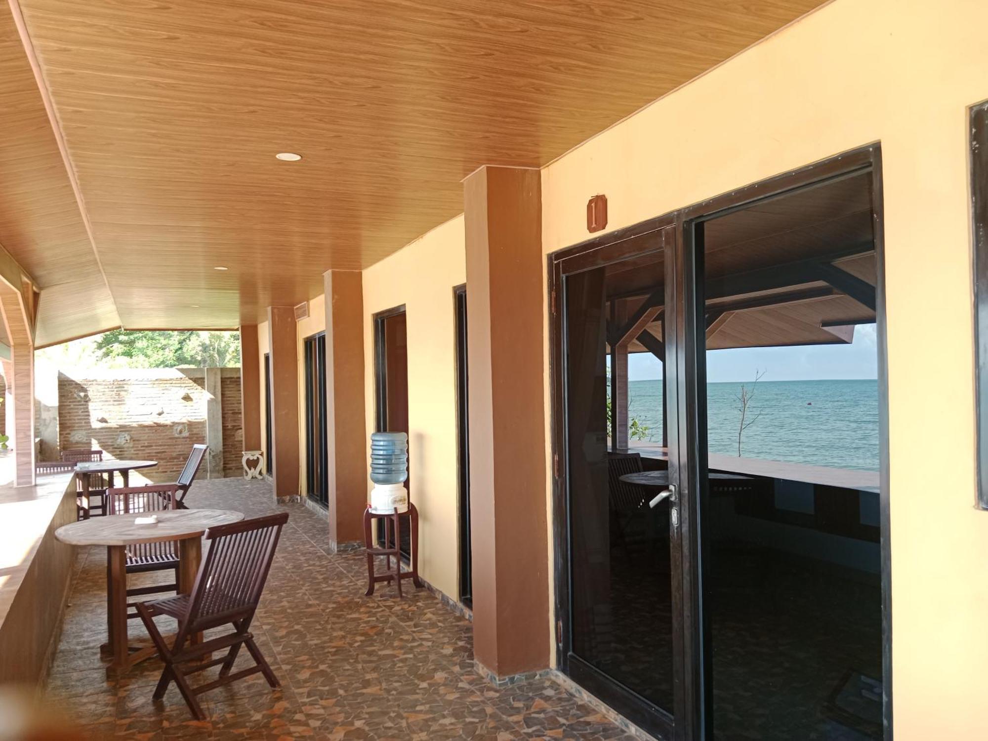 Omah Laut Bondo Jepara - By The Beach, Direct View Of The Sea, Great Base For Water Sports Margokerto Kültér fotó